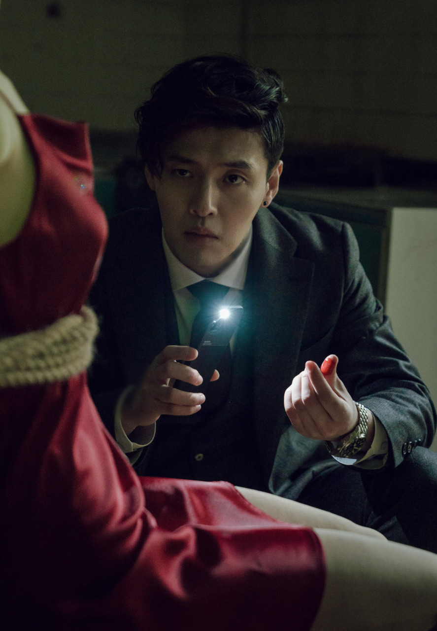 실시간 생방송이 범인의 무대가 된다! 강하늘의 원맨쇼 스릴러, 넷플릭스 '스트리밍(Streaming, 2025)' 리뷰